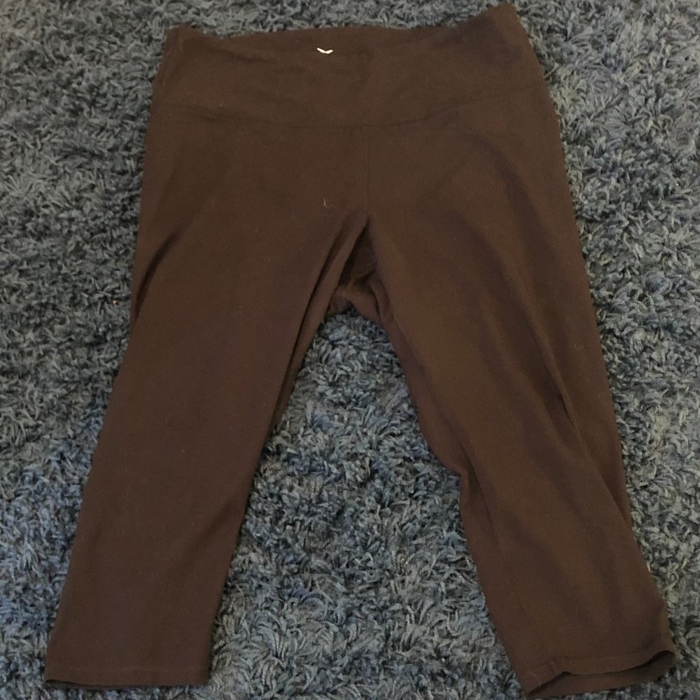 ⭐️-OLD NAVY ACTIVE GO-DRY YOGA CROPS-